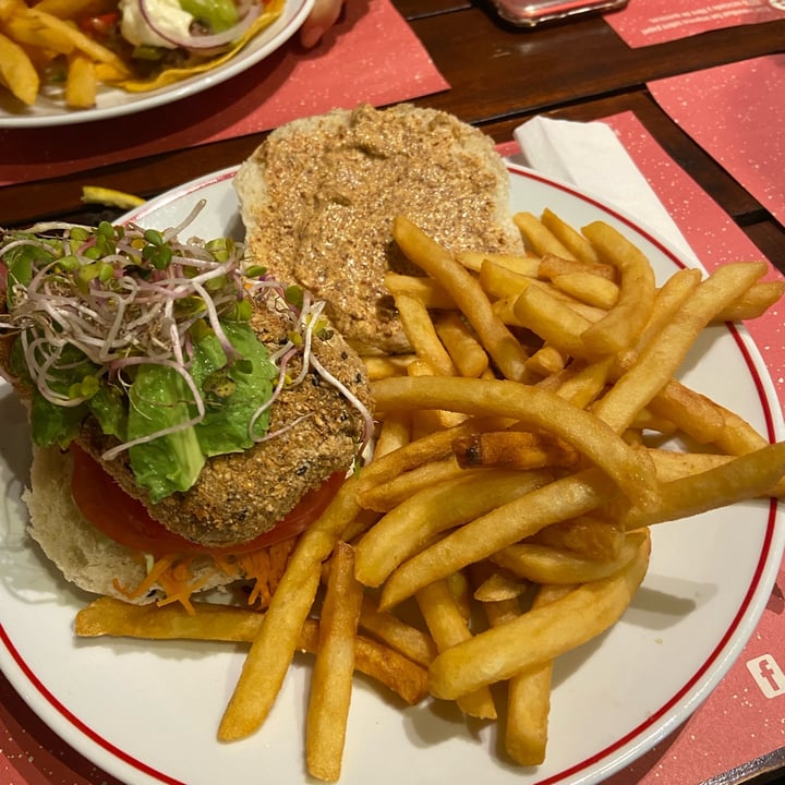 photo of Torombolo Tofu Sandwich shared by @laritaveganita on  27 Jan 2024 - review