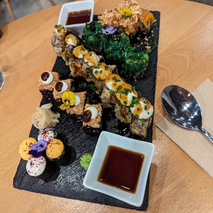 photo of Roots & Rolls Sushi tasting shared by @lydiahawkins on  25 Sep 2023 - review