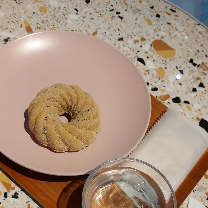 photo of NAYAMACHI DONUTS 君に、あげる Rice Flour Donuts With Kinako shared by @sush-vegsta on  02 Jun 2024 - review