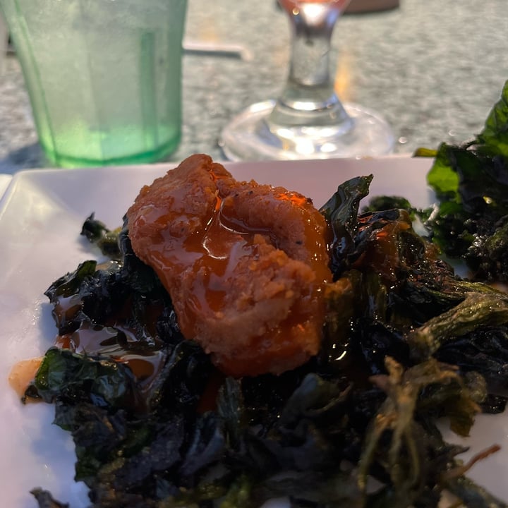 photo of Mama's Cafe Baci Buffalo Wings shared by @veggie5 on  02 Sep 2024 - review