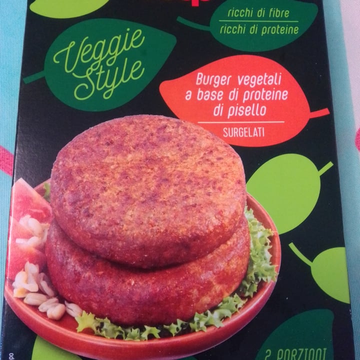 photo of Veggie Style (COOP) Burger a base di proteine del pisello shared by @robertaboschi on  25 Jan 2024 - review