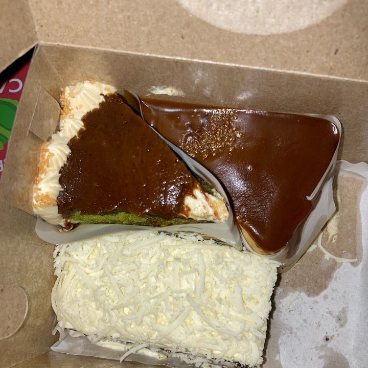 photo of Rumah Juliet Pandan Coconut Cake shared by @david- on  10 Feb 2024 - review