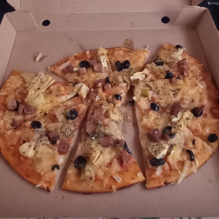 photo of Vegan E Meet Italy Foresta pizza shared by @ronelle on  29 Dec 2023 - review