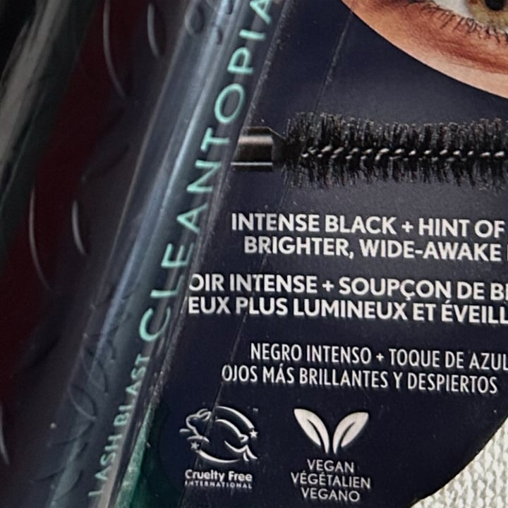 photo of Covergirl Cleantopia last blast mascara shared by @maryanarch on  09 Aug 2025 - review