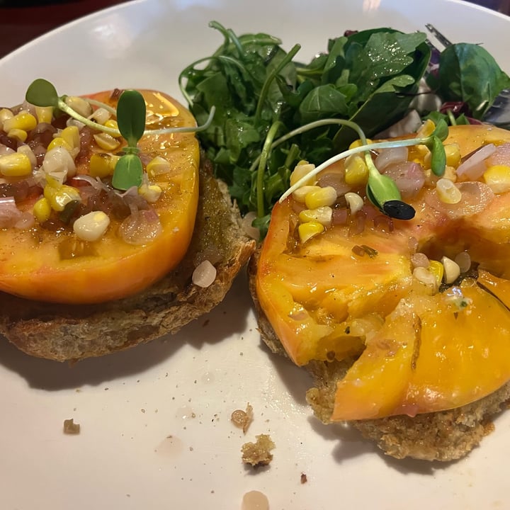 photo of Sprig & Vine Open Faced Heirloom Tomato Sandwich shared by @veggie5 on  10 Sep 2023 - review