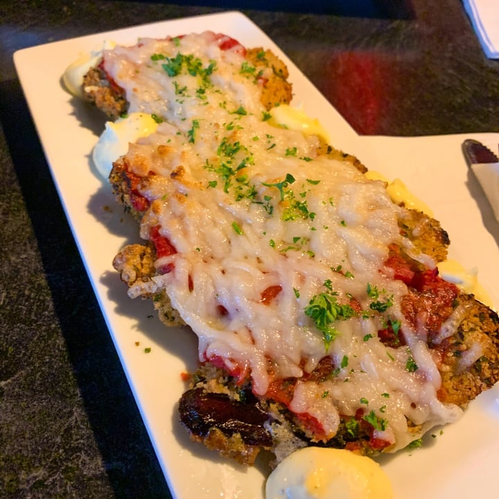 photo of Darcy's Pub Westshore Eggplant Parmesan shared by @vegoutvictoria on  30 Mar 2024 - review