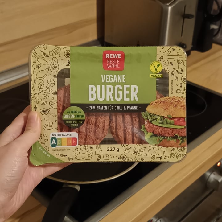 photo of Rewe vegan burger shared by @rotolosa on  03 Feb 2024 - review