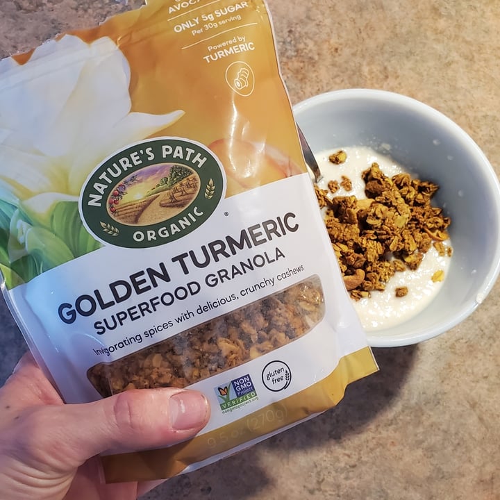 photo of Nature's Path Foods Golden turmeric superfood granola shared by @courage-and-a-brick on  22 Mar 2024 - review