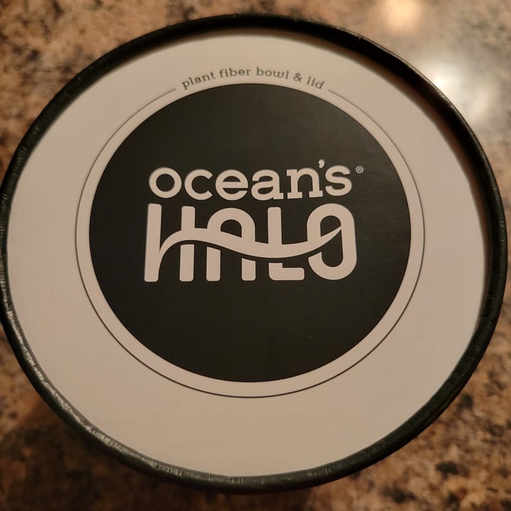 photo of Ocean's Halo Big bowl of noodles (vegan Thai coconut ) shared by @veganwildflower on  02 Jun 2024 - review