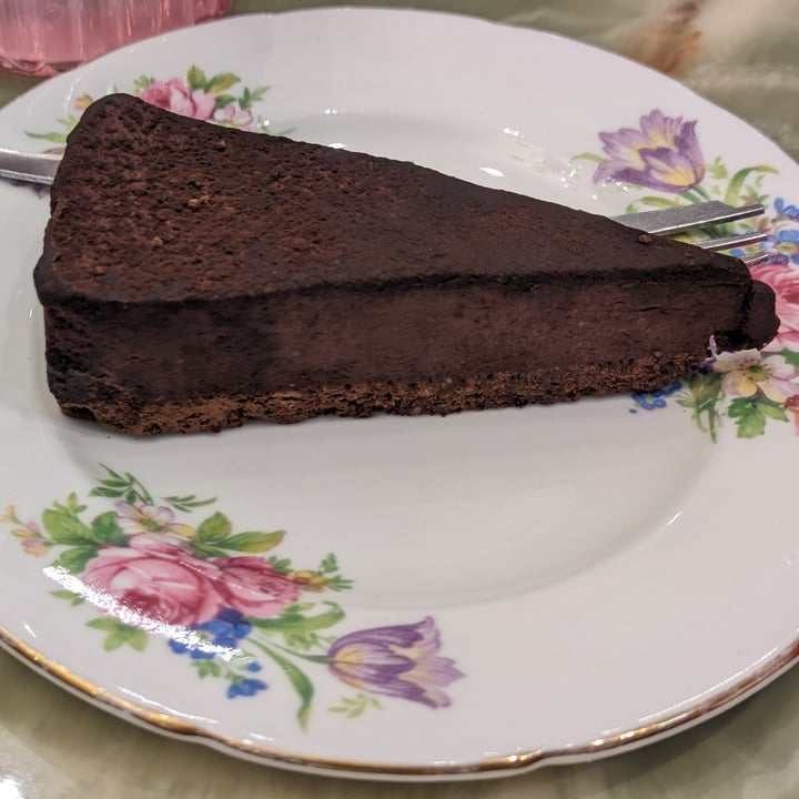 photo of Edinburgh Chihuahua Cafe Chocolate Cake shared by @franzepam on  03 Mar 2024 - review
