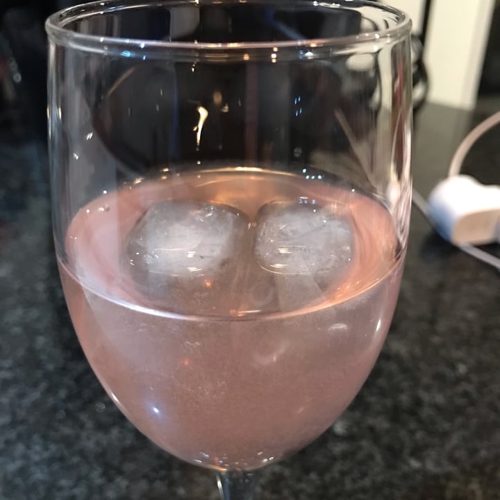 photo of Tread softly Rosé shared by @lordsnooks on  06 Jan 2025 - review