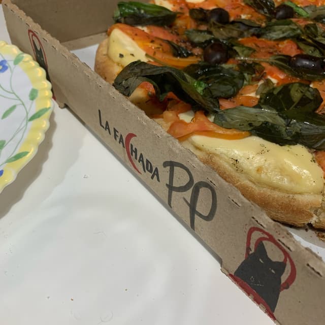 Photo of the dish “Pizza vegana caprese grande”