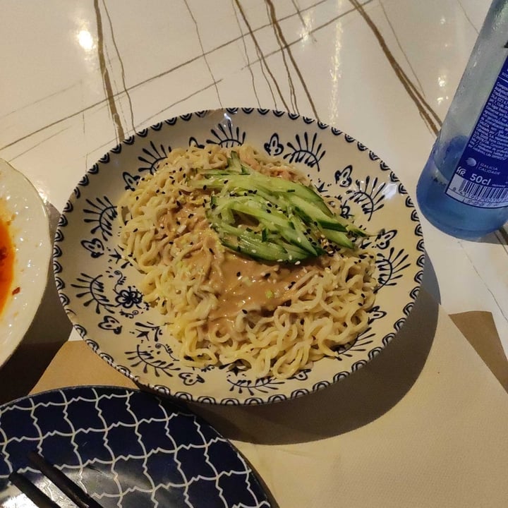 photo of Restaurante FU Casero Chino 福餐厅 Fideos con salsa de sésamo shared by @luciacev on  31 Oct 2024 - review