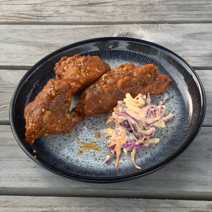 photo of Harp & Crown Ranch Seitan Wings With Slaw shared by @thekindnessadvocate on  10 Sep 2023 - review