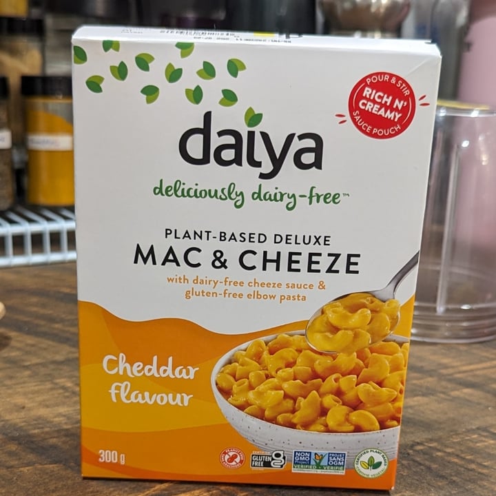 photo of Daiya Plant-Based Deluxe Mac & Cheeze Cheddar Flavour shared by @stormm on  26 Sep 2023 - review