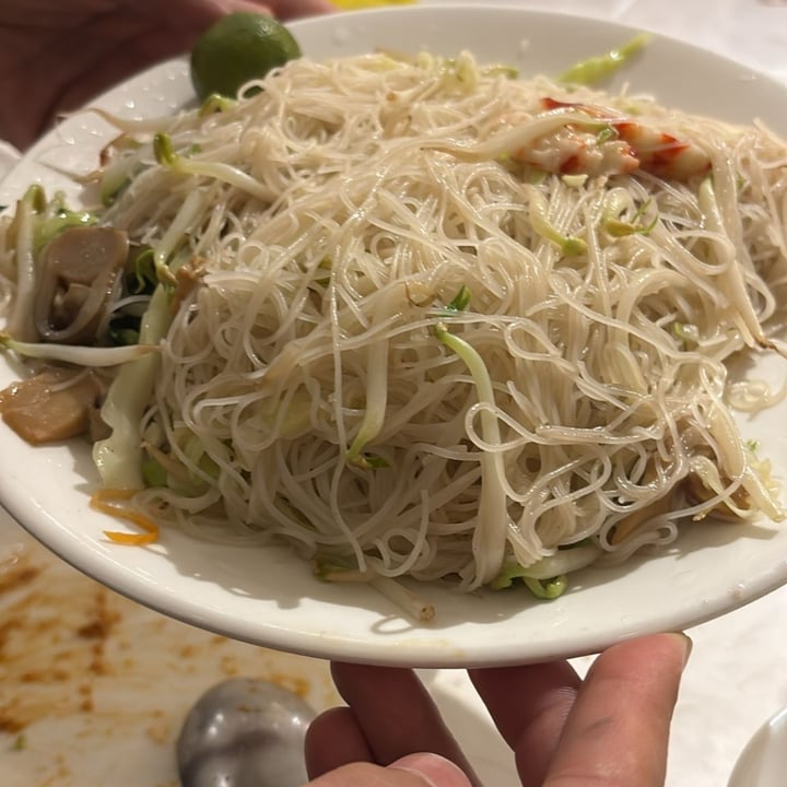photo of Green on Earth Vegetarian Cafe Fried Bee Hoon shared by @zarreen on  10 Oct 2025 - review