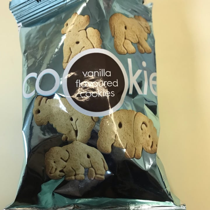 photo of Woolworths Food Vanilla flavoured cookies shared by @preenasastra on  29 Sep 2023 - review