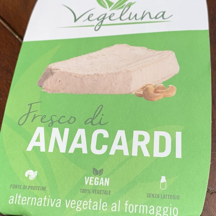 photo of Vegeluna Fresco di Anacardi Vegeluna shared by @isarab on  14 Jul 2024 - review