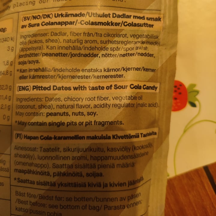 photo of Dave & Jon's dadlar sour cola shared by @enkelvegan on  10 May 2024 - review