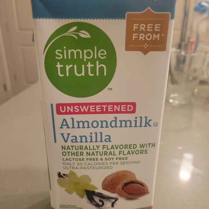 photo of Simple Truth Unsweetened Vanilla Almond Milk shared by @sensiblevegan on  12 Jul 2025 - review