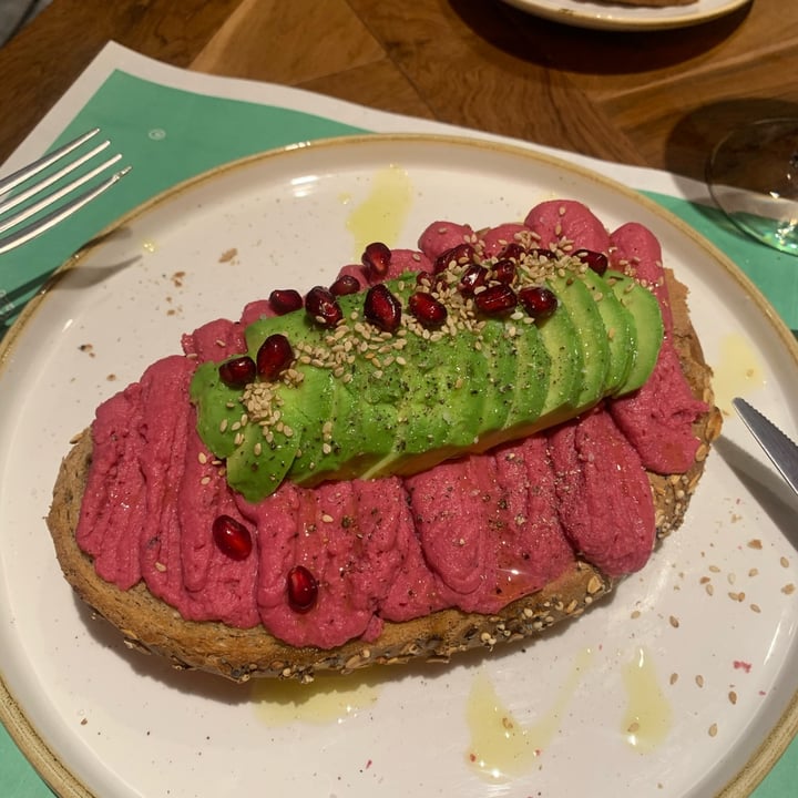 photo of Brunch Republic Vicenza Very Vegan Toast shared by @sabrinamarangoni on  10 Dec 2023 - review