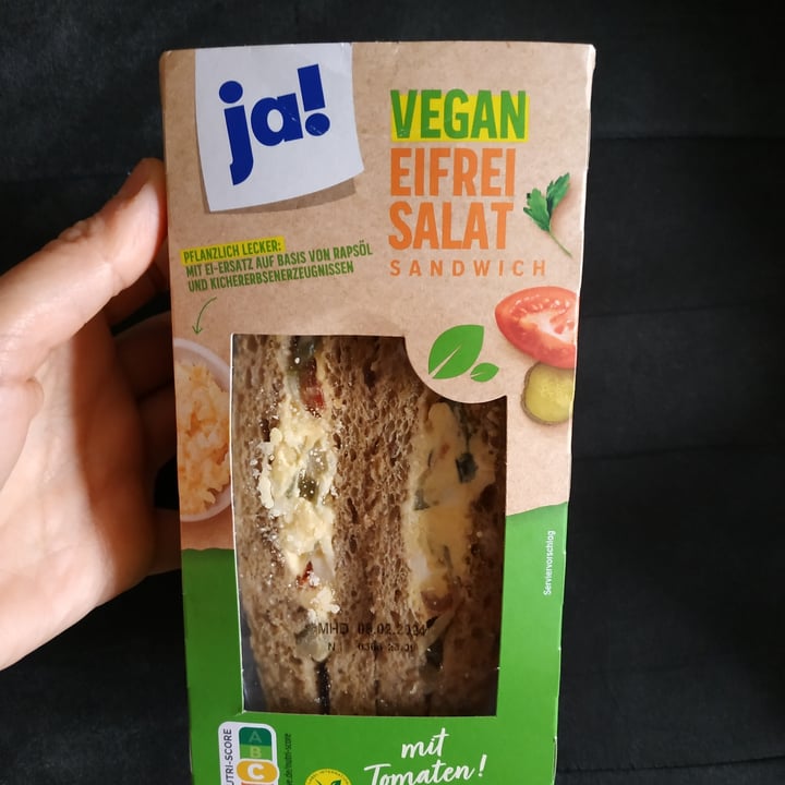 photo of Ja! Vegan Lyoner art sandwich shared by @cleta on  25 Feb 2024 - review