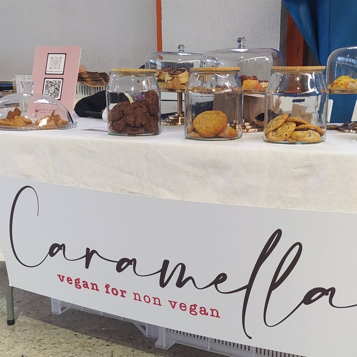 photo of Caramella Roll de canela con nueces pecanas shared by @h3lena on  20 Apr 2024 - review