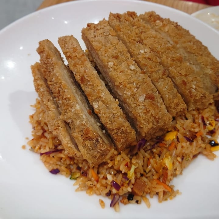 photo of Lotus Café 蓮心食坊 XO Fried Rice w Mushroom Cutlet shared by @mushroomtarian on  15 Oct 2023 - review