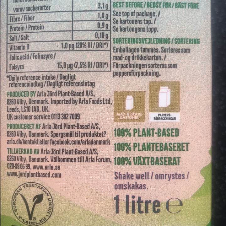 photo of Arla jord oat drink shared by @terryno on  20 Apr 2024 - review