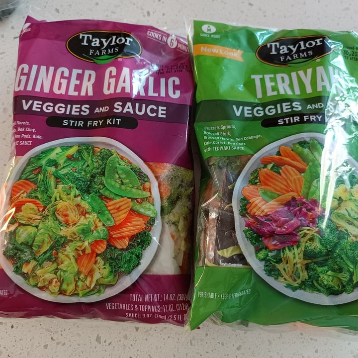 photo of Taylor Farms Ginger Garlic Stir Fry Kit shared by @deidrejohnson on  11 Dec 2023 - review