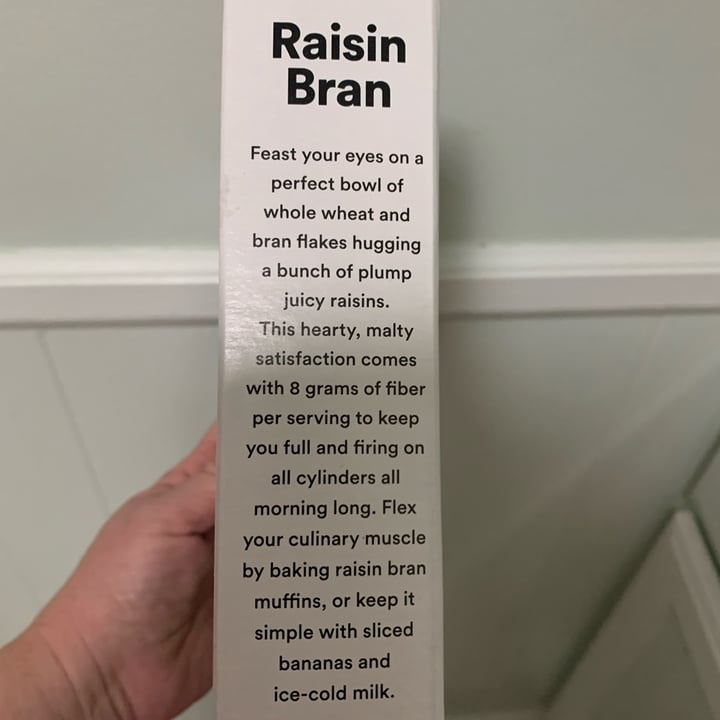 photo of 365 Whole Foods Market Raisin bran shared by @onehungryvegan on  11 Apr 2024 - review