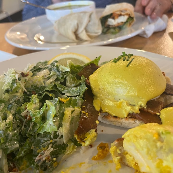 photo of Plant Matter Kitchen Yo-yo Eggs Benny shared by @jmcdoug on  07 Apr 2024 - review