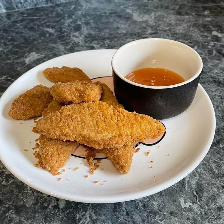 photo of MorningStar Farms Incogmeato chik’n tenders shared by @smsilly on  18 Aug 2023 - review