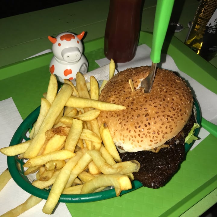 photo of Guacamole Chivito shared by @mateovarrailhon on  20 May 2024 - review