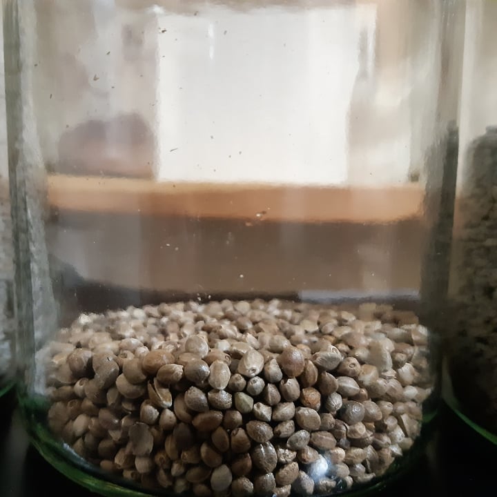 Holland & Barrett Roasted Hemp Seeds Review abillion