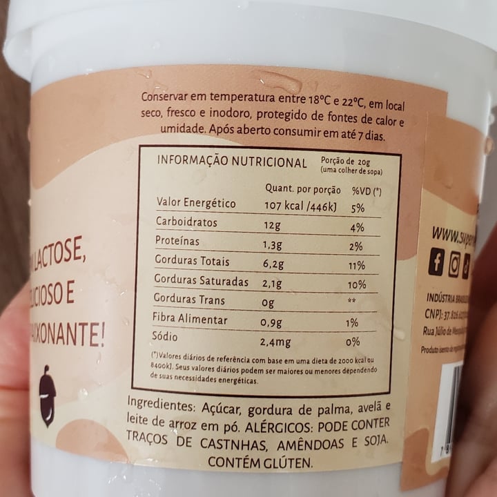 photo of Super Vegan creme de avelã com chocolate branco shared by @vrgvegana on  04 May 2024 - review