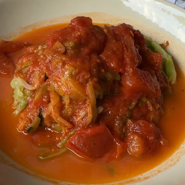photo of Park Side Zucchini Linguine W/ Pomodoro Sauce shared by @veganeverythingalex on  25 Apr 2023 - review