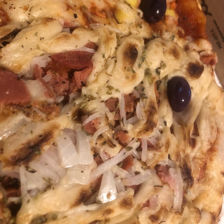 photo of Fratelli Basilico Pizzaria Vegana Pizza 4 queijos shared by @carlinhag on  21 Feb 2023 - review