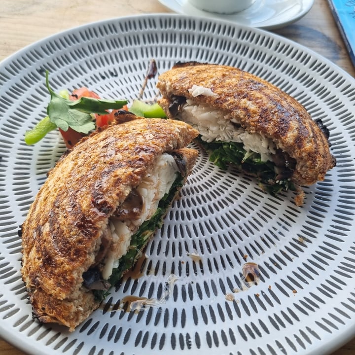 photo of Hang Ten Cafe Popeye The Sailor Jaffle Toastie shared by @carmz on  03 Mar 2023 - review