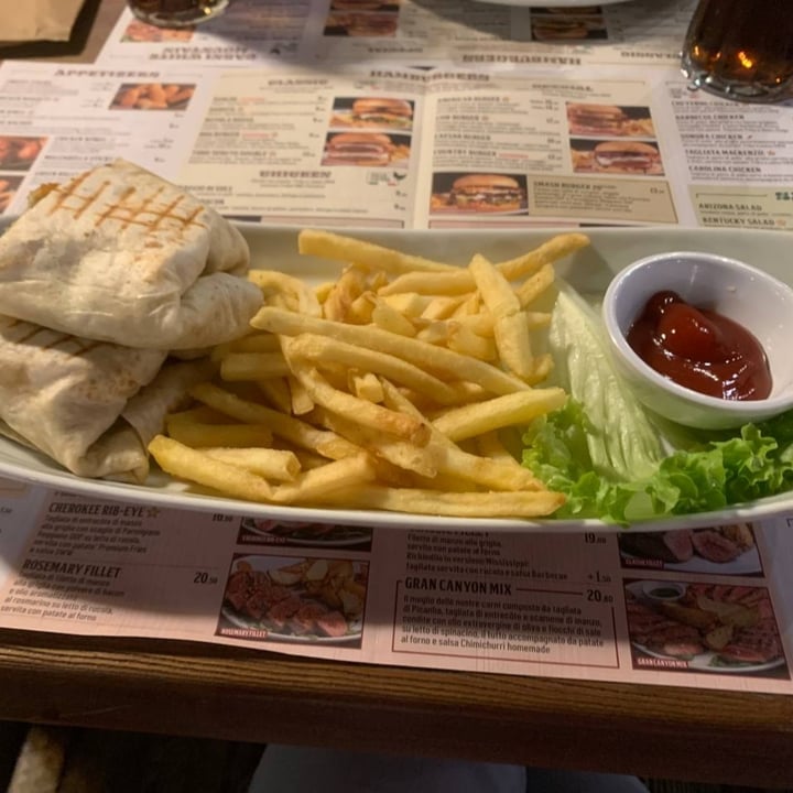 photo of Old Wild West - Latina zero chicken wrap shared by @269vegan269 on  17 Apr 2023 - review