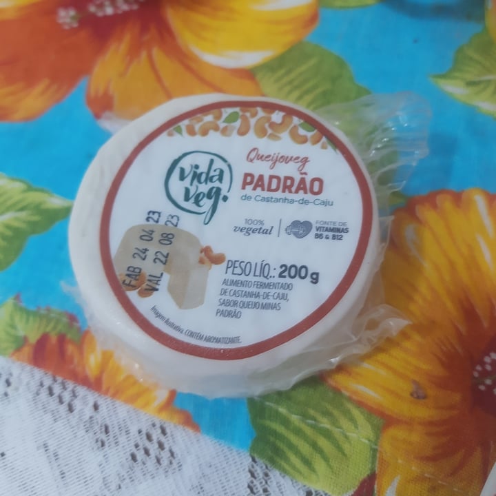 photo of Vida Veg queijo minas padrão shared by @rosaloureiro on  04 Jun 2023 - review