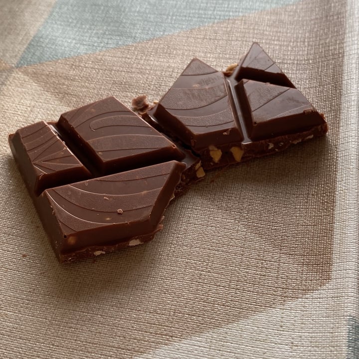 photo of Vemondo Vegan chocolate avellanas shared by @torrebadell on  30 Jan 2023 - review