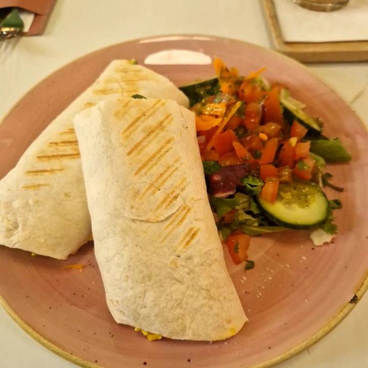 photo of Orgânico Juice Bar & Eatery Vegan Breakfast Burrito shared by @picklewalsh on  01 Feb 2023 - review
