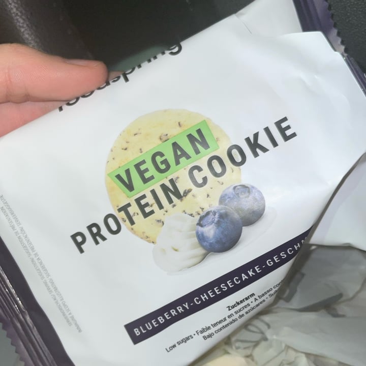 photo of Foodspring Vegan protein cookie - blueberry cheesecake flavour shared by @elviradeleo on  06 Jan 2023 - review
