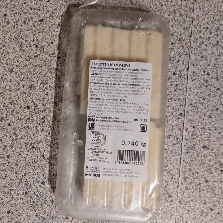photo of Migros V-Love The Melty shared by @cloudyaquilegia on  14 Jan 2023 - review
