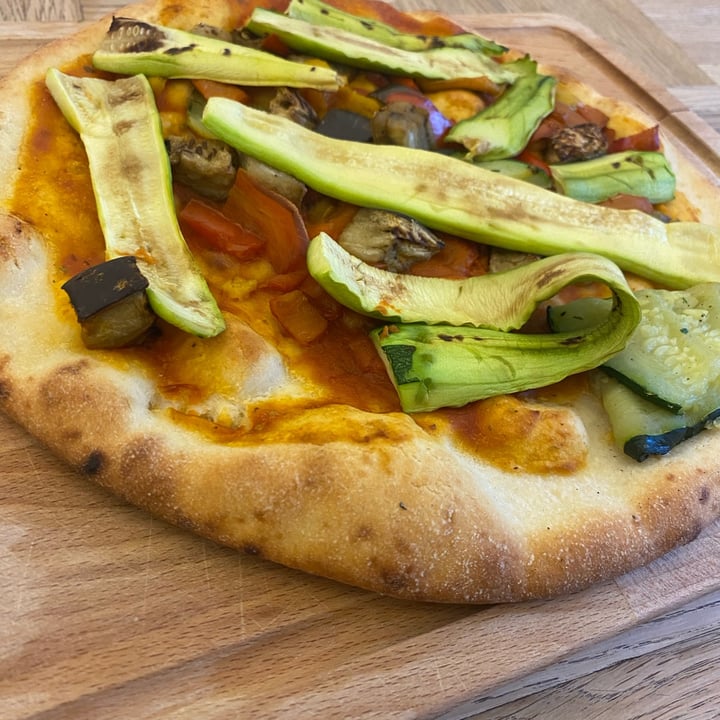 photo of Esselunga Bio Pizza alle verdure con grano kamut shared by @perlemammemucche on  16 Jul 2023 - review