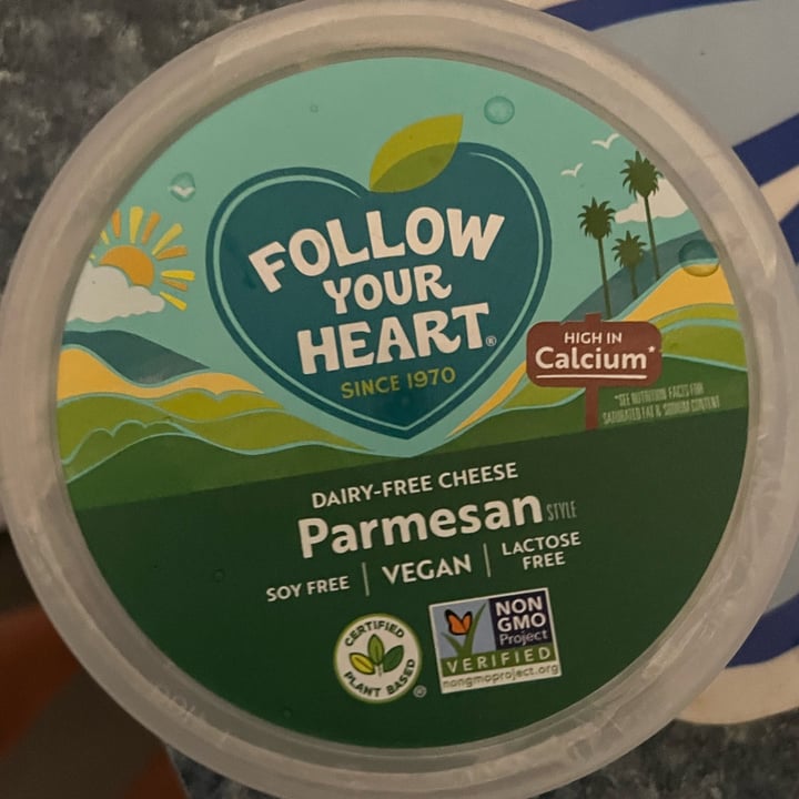 photo of Follow your Heart Dairy-free Cheese Parmesan Style shared by @allcowsfeelpaingoveg on  15 Jan 2023 - review