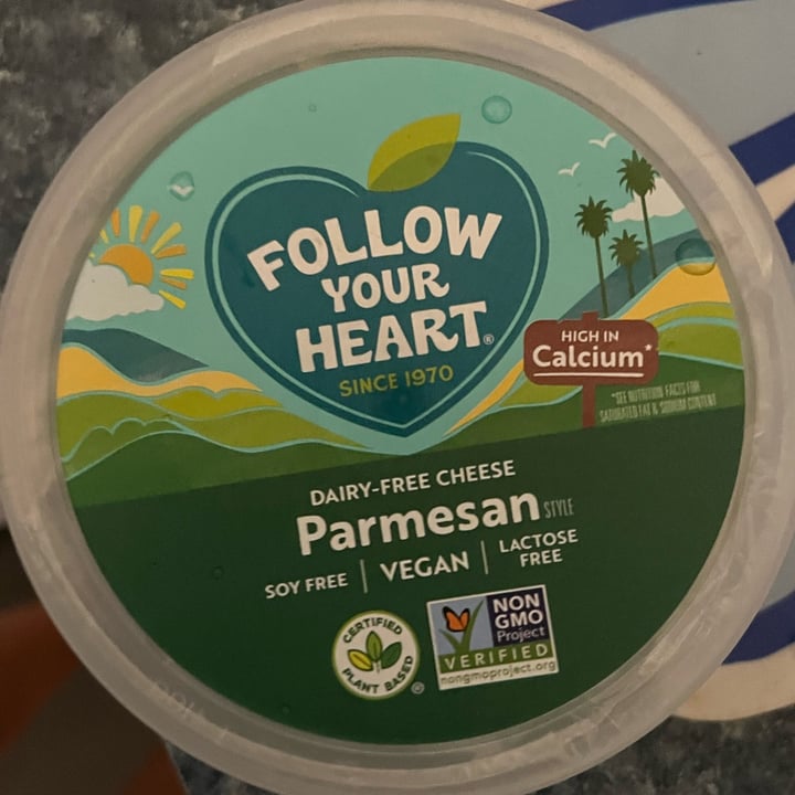 photo of Follow Your Heart Dairy-free Cheese Parmesan Style shared by @allcowsfeelpaingoveg on  15 Jan 2023 - review