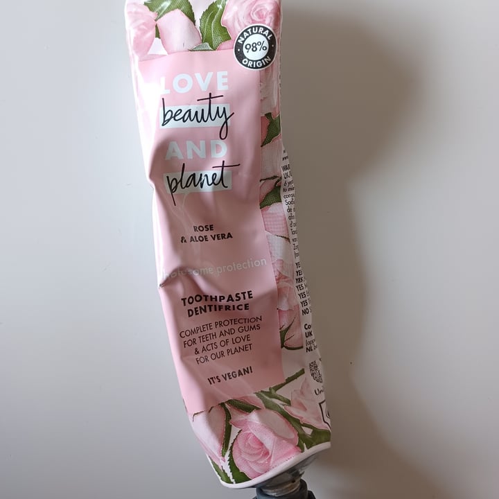 photo of Love Beauty and Planet Rose & Aloe Vera Toothpaste shared by @sncardin on  24 Feb 2023 - review