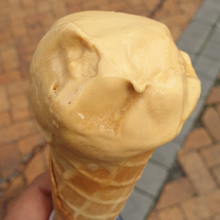 photo of Unframed Ice Cream Vegan Salted Caramel shared by @ylajane on  01 May 2023 - review